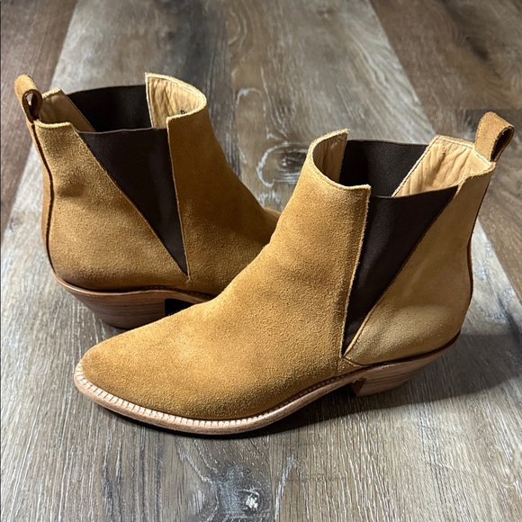 Lucchese Shoes - Lucchese Tan Suede Ankle Boots Size 8.5